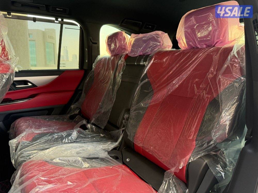 لكزسLX600 F SPORT موديل2024 عداد16الف وارد الساير تحت الكفاله +الصيانه10