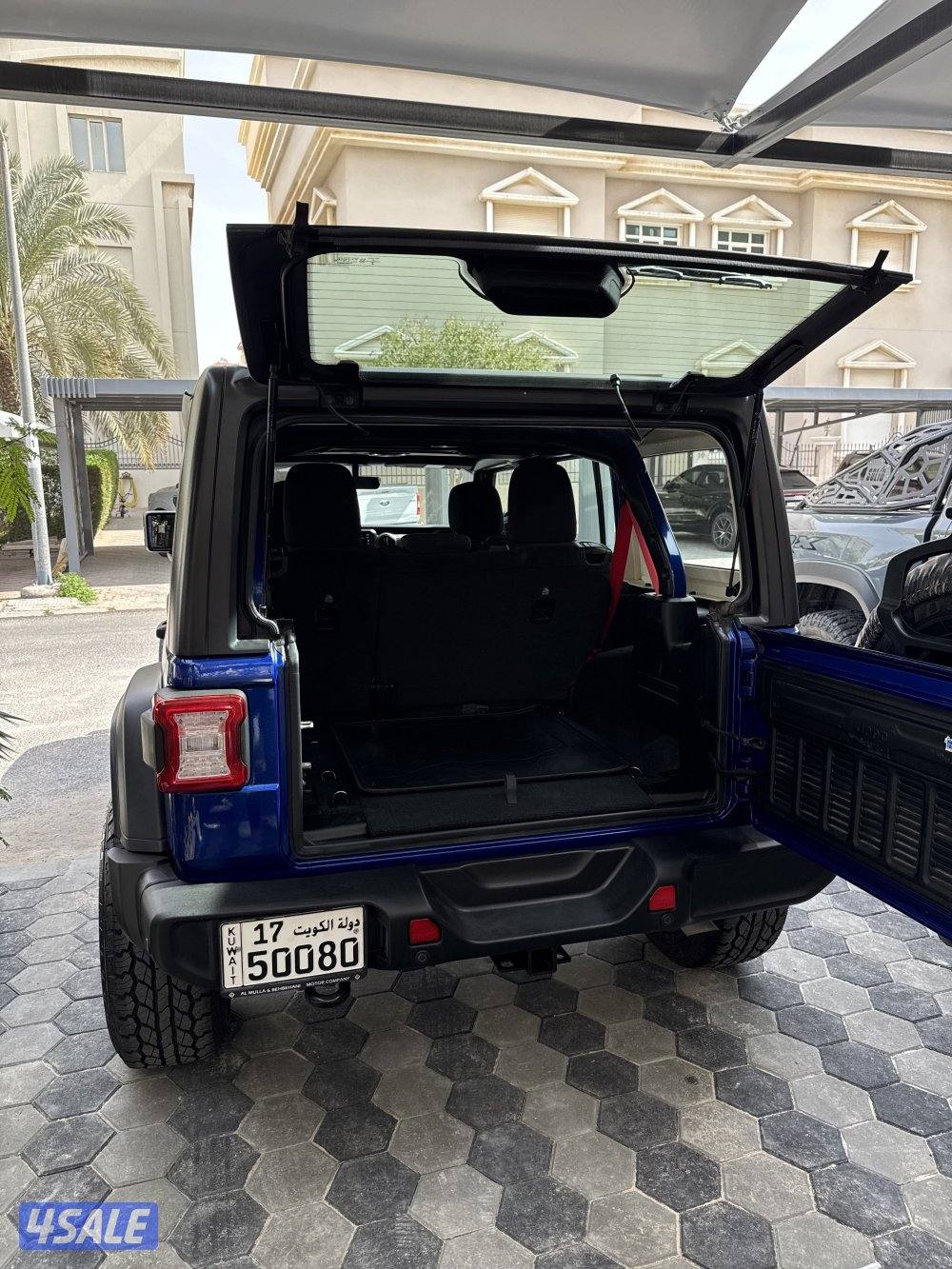 للبيع جيب رانقلر موديل ٢٠٢٠ كامله الموصفات بحاله الوكاله شرط الفحص13