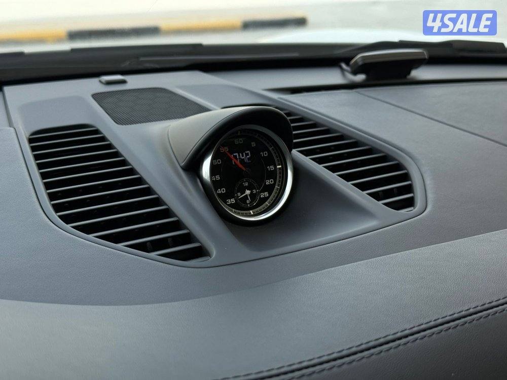 كريراTURBO موديل2016 عداد27الف سيرفس منتظم وارد اليابان تحت الكفاله11