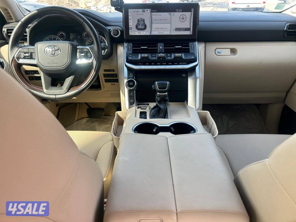 تويوتا لاند كروزر GX.R AEROs
 twin turbo.V6
موديل 2024
ماشى 54.000 k.m6