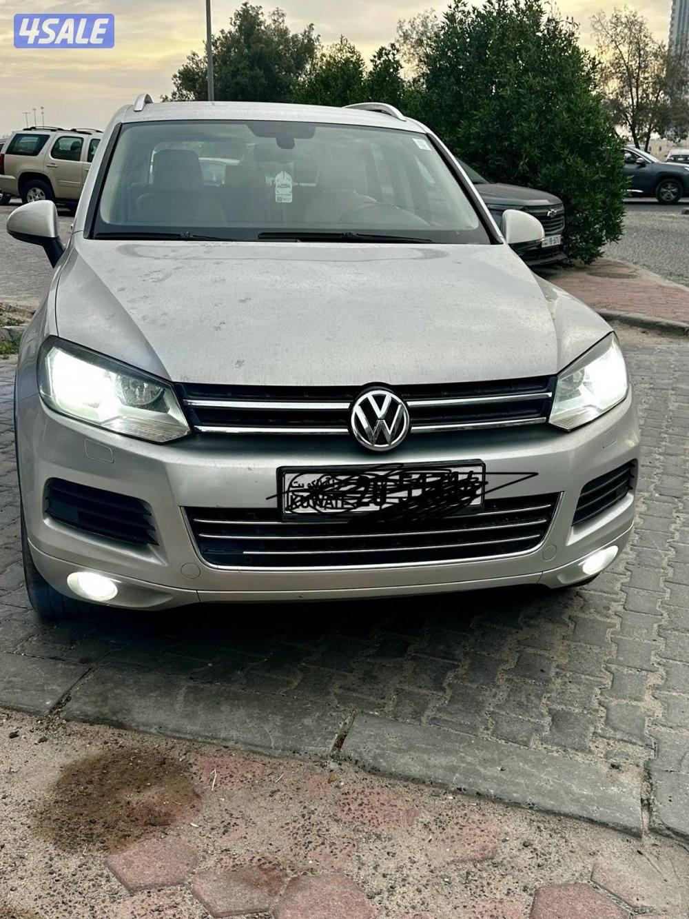 2013 Volkswagen Touraeg for sale!2