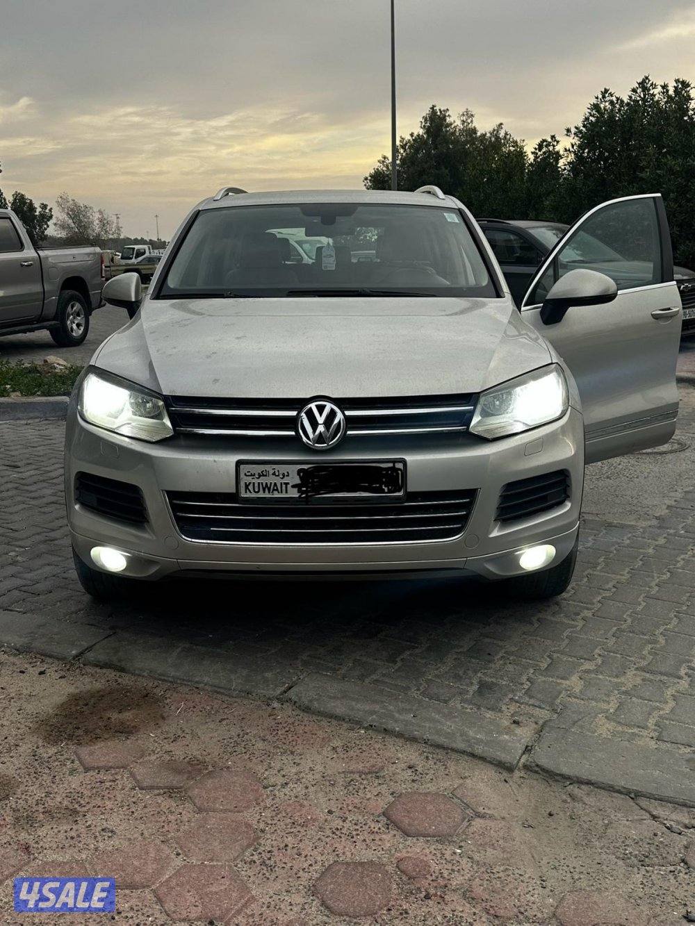2013 Volkswagen Touraeg for sale!4