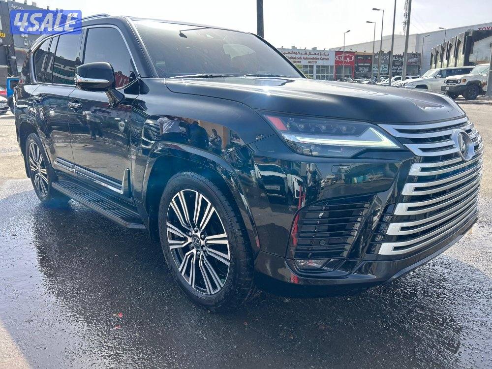 لكزس LX600 درجة اولى 
twinturbo .V6
موديل 2024
ماشي 34.000 k.m1