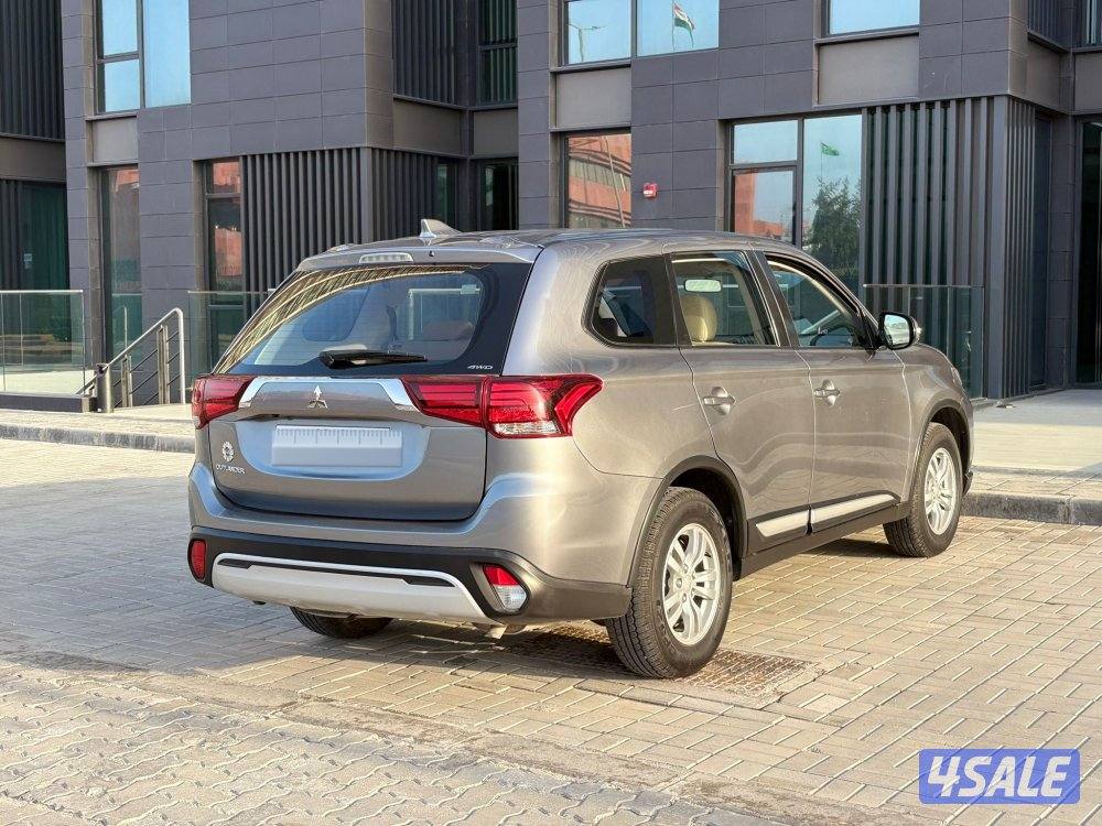 ميتسوبيشي اوتلاندر2