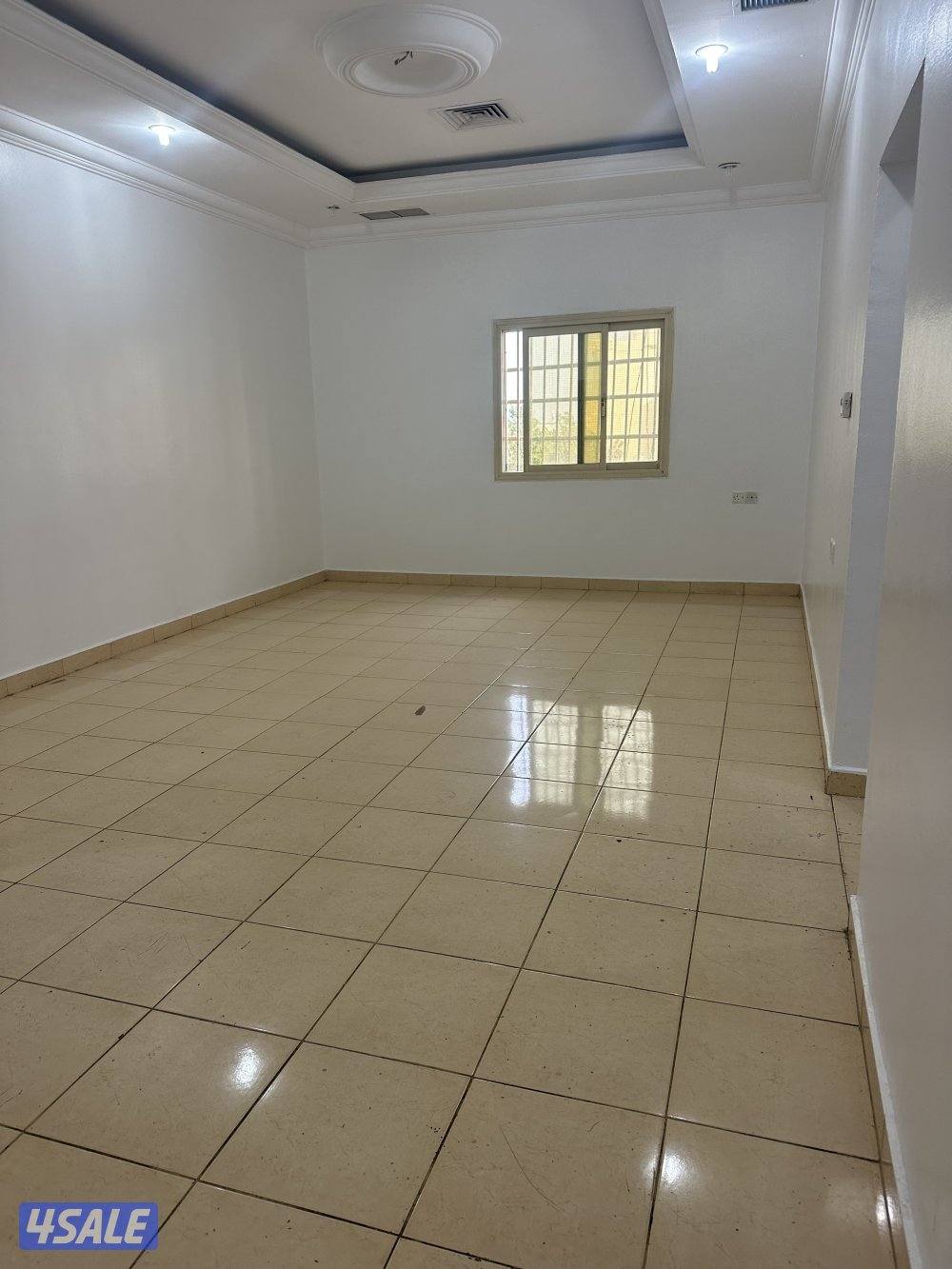 للايجار شقه بالعقيلة2