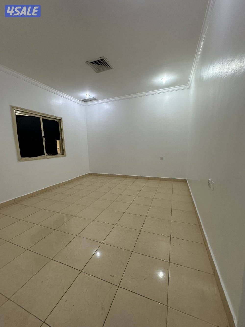 للايجار شقه بالعقيلة6