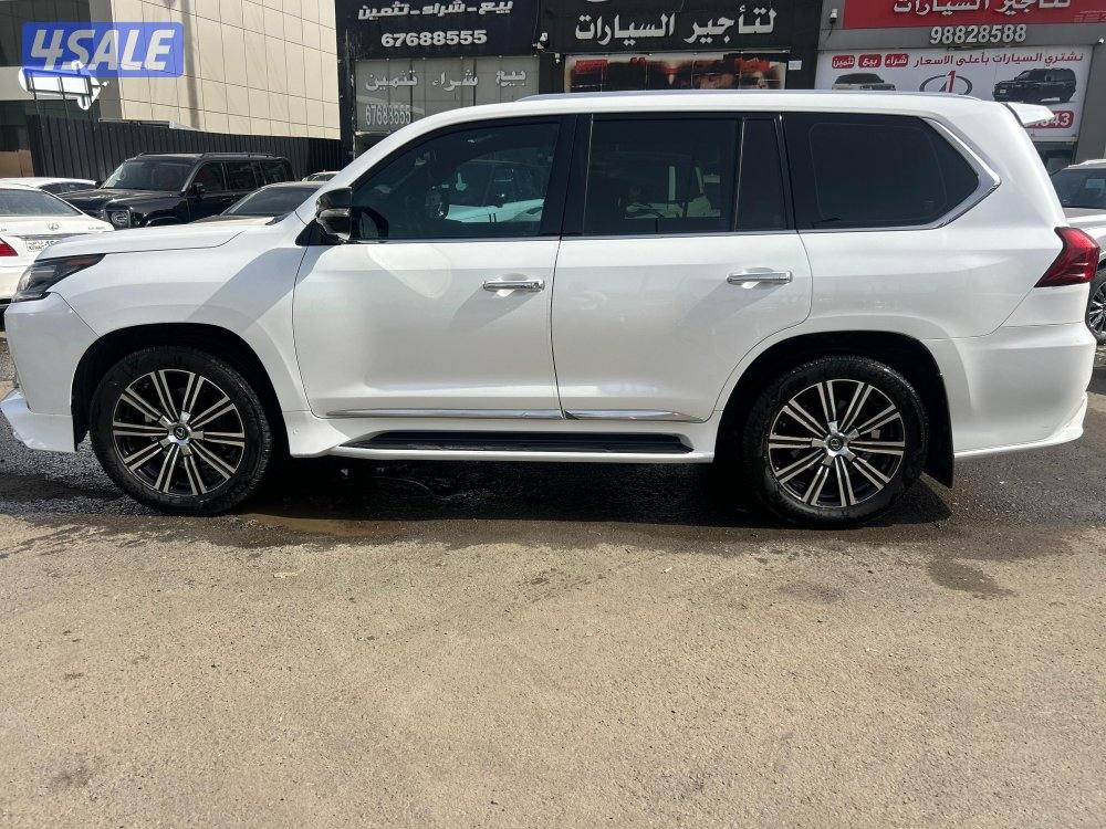 لكزس LX570 درجه اولى
موديل 2016
ماشى 247.000 k.m 
وارد الخليج.2