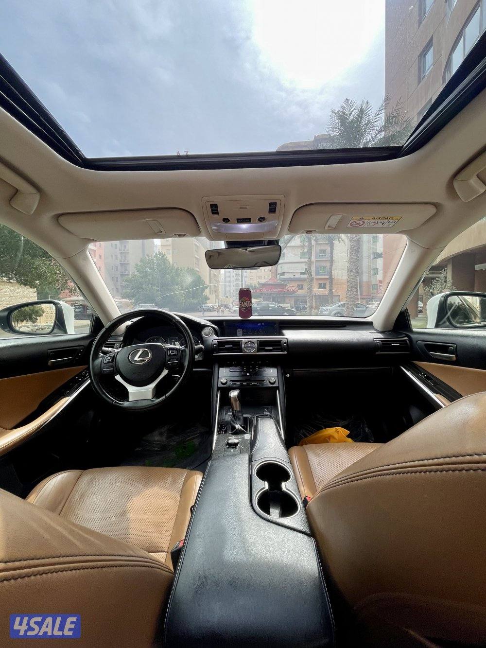 لهواة النوادر لكزس IS موديل 2017 عداد فقط 107 اعلى فئة كامل المواصفات11
