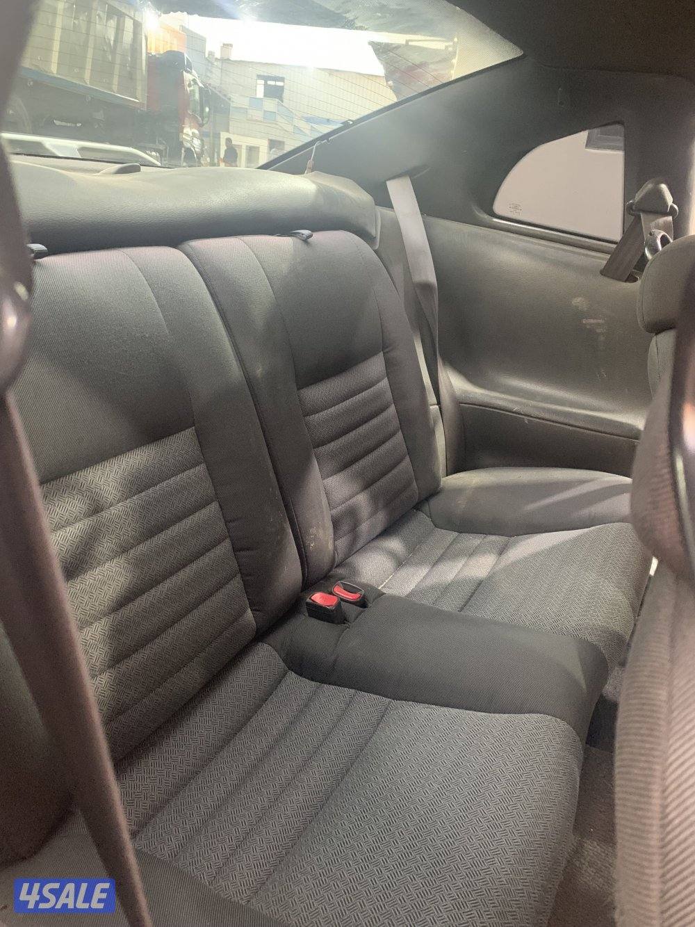 للبيع موستنق ٢٠٠٠1