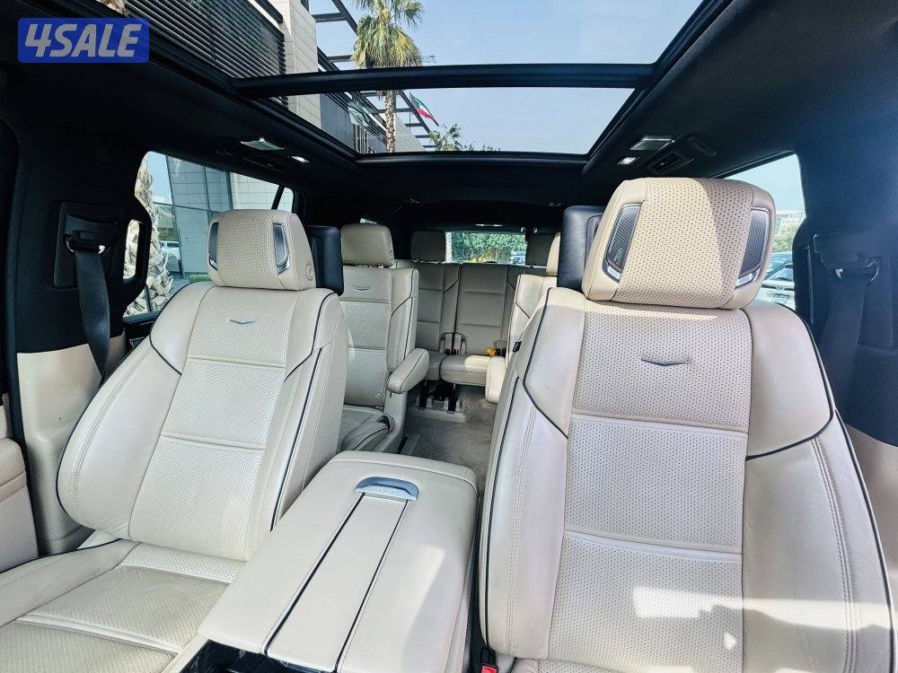 Cadillac Escalade 2021 V81