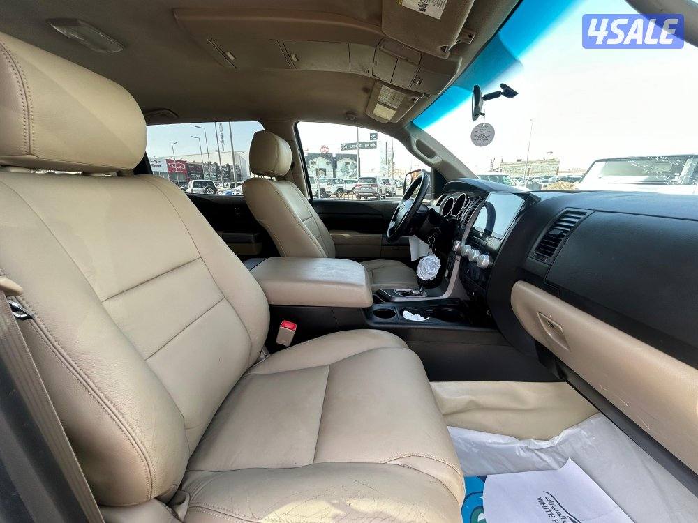 تويوتا تندرا -V8 
موديل 2010
ماشى 332.000 k.m  
وارد امريكا.5