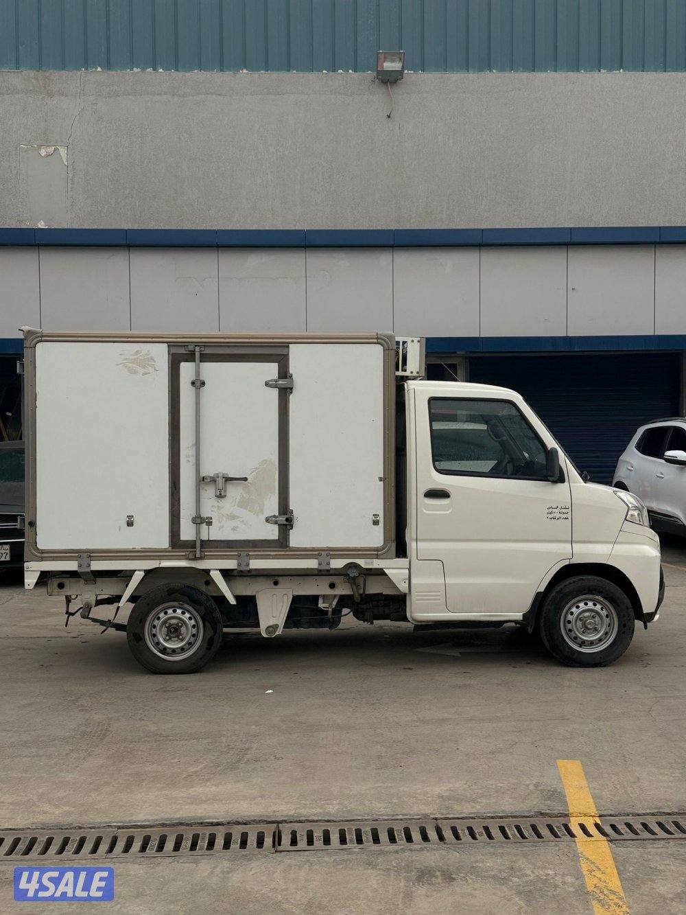 للبيع عدي 2 سيارة سي ام سي ثلاجة1