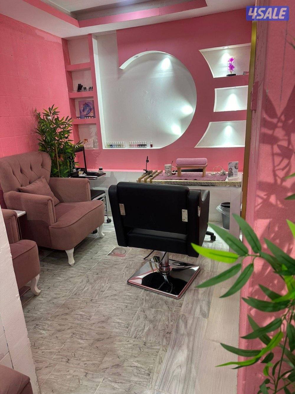 Ladies Salon0