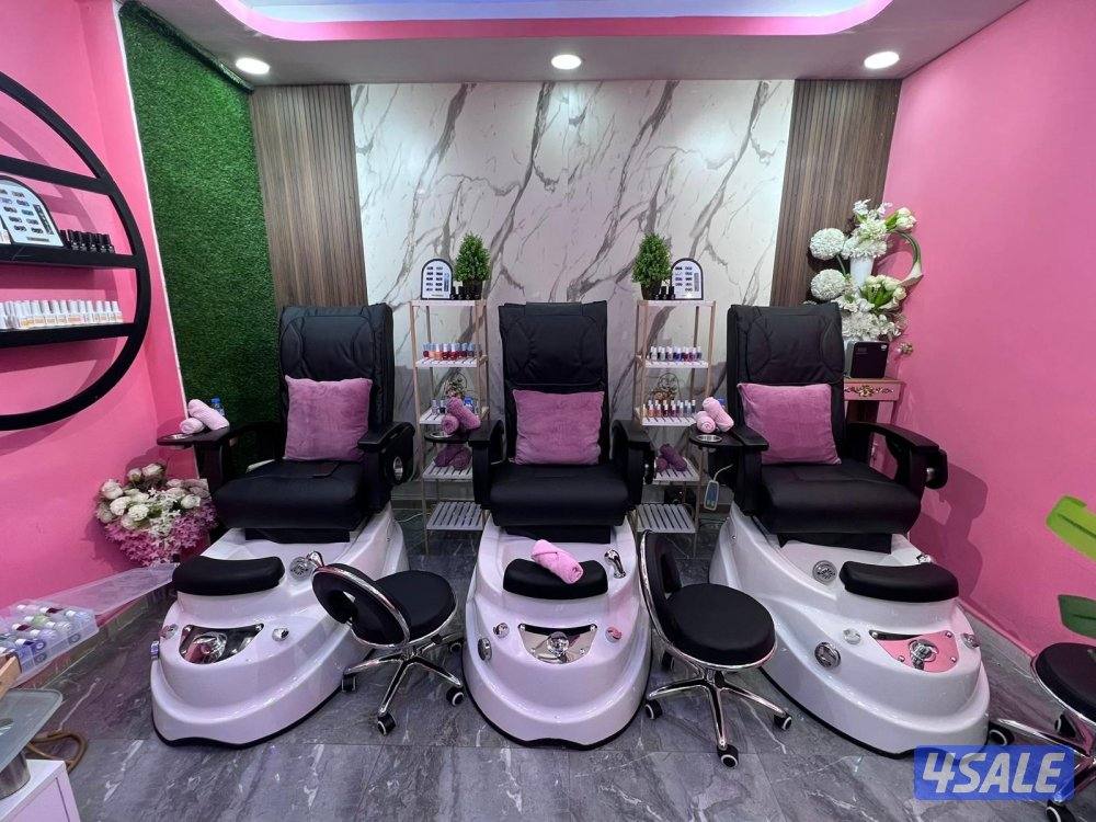 Ladies Salon2