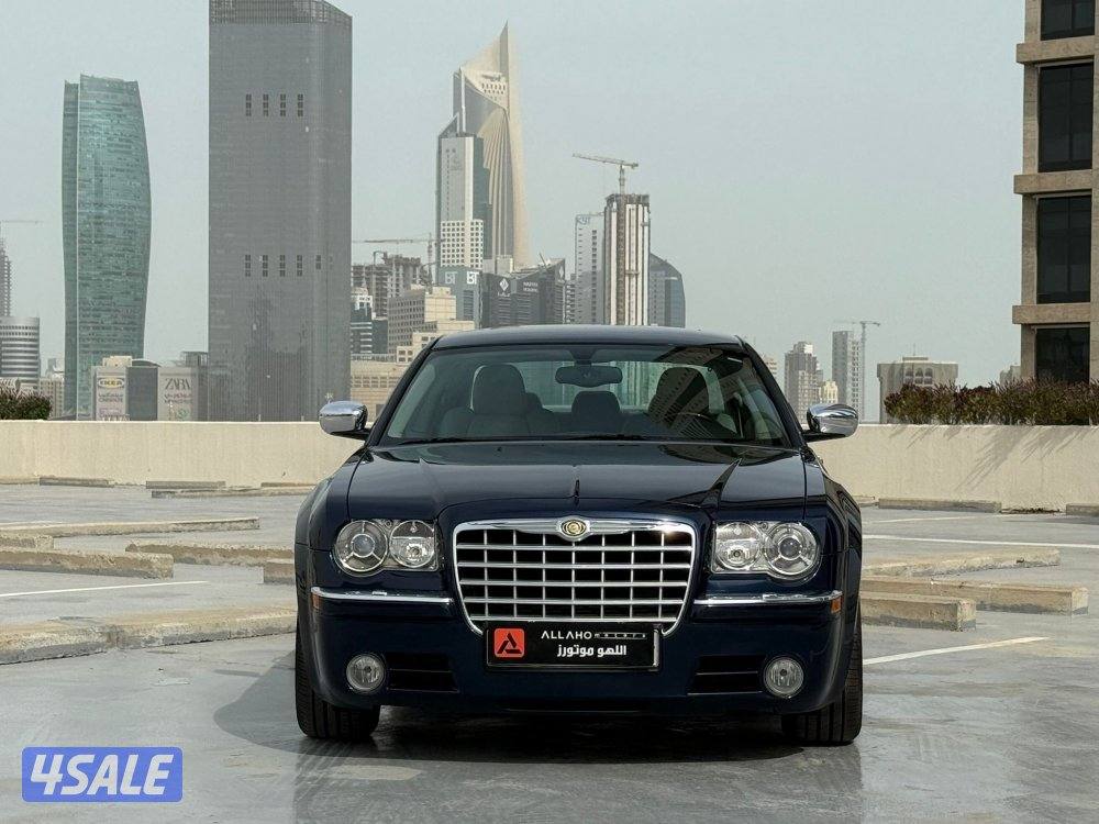 كرايسلرHEMI c300 موديل2005 عداد11الف وارد الملا بحاله نادره جداً2