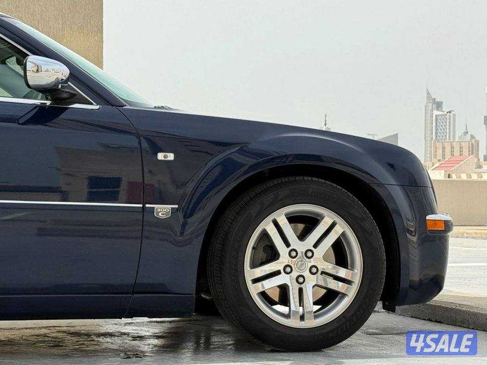 كرايسلرHEMI c300 موديل2005 عداد11الف وارد الملا بحاله نادره جداً5