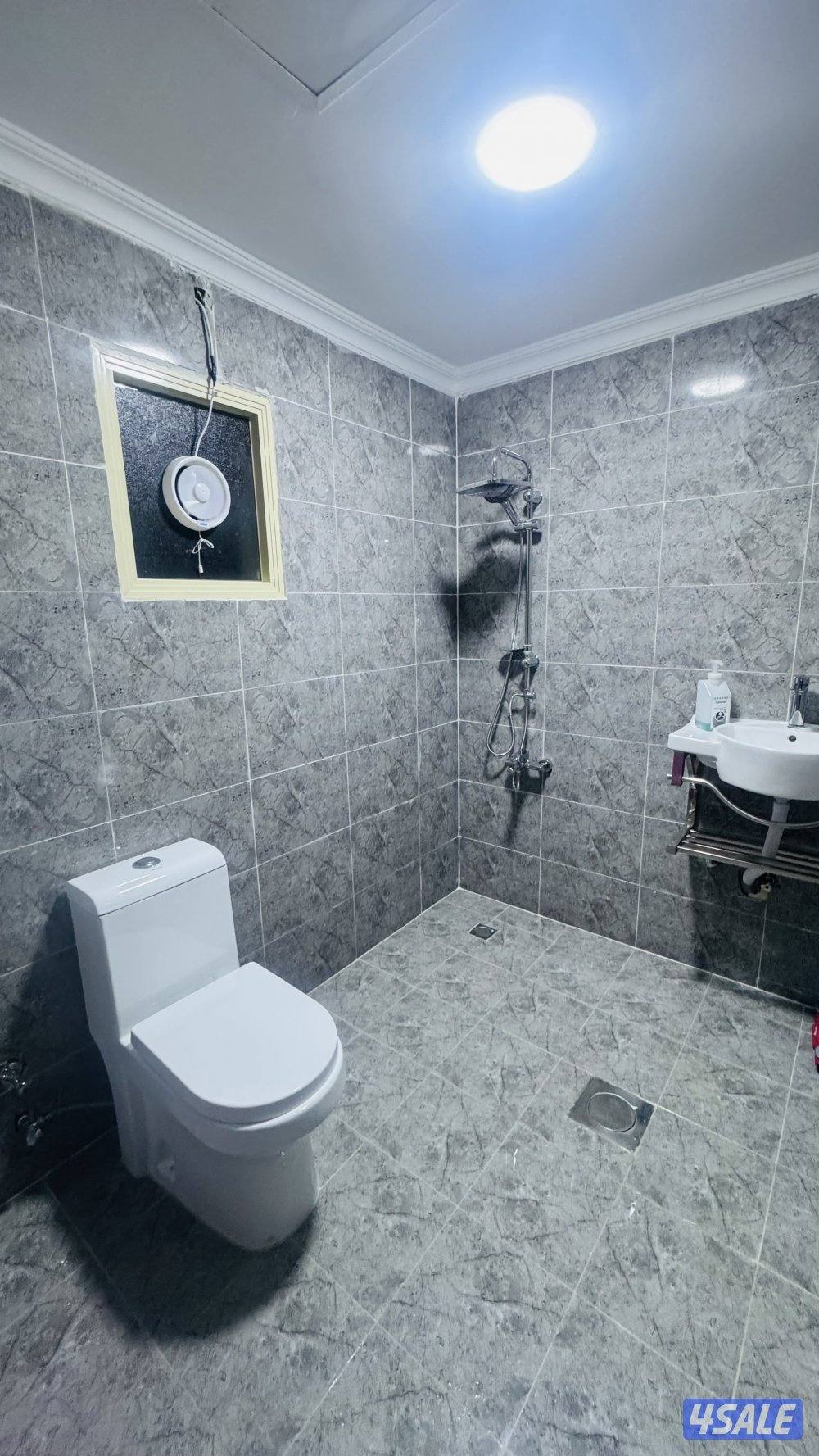 شقه خلو للايجار بحولي غرفة وصالة وحمام ومطبخ8