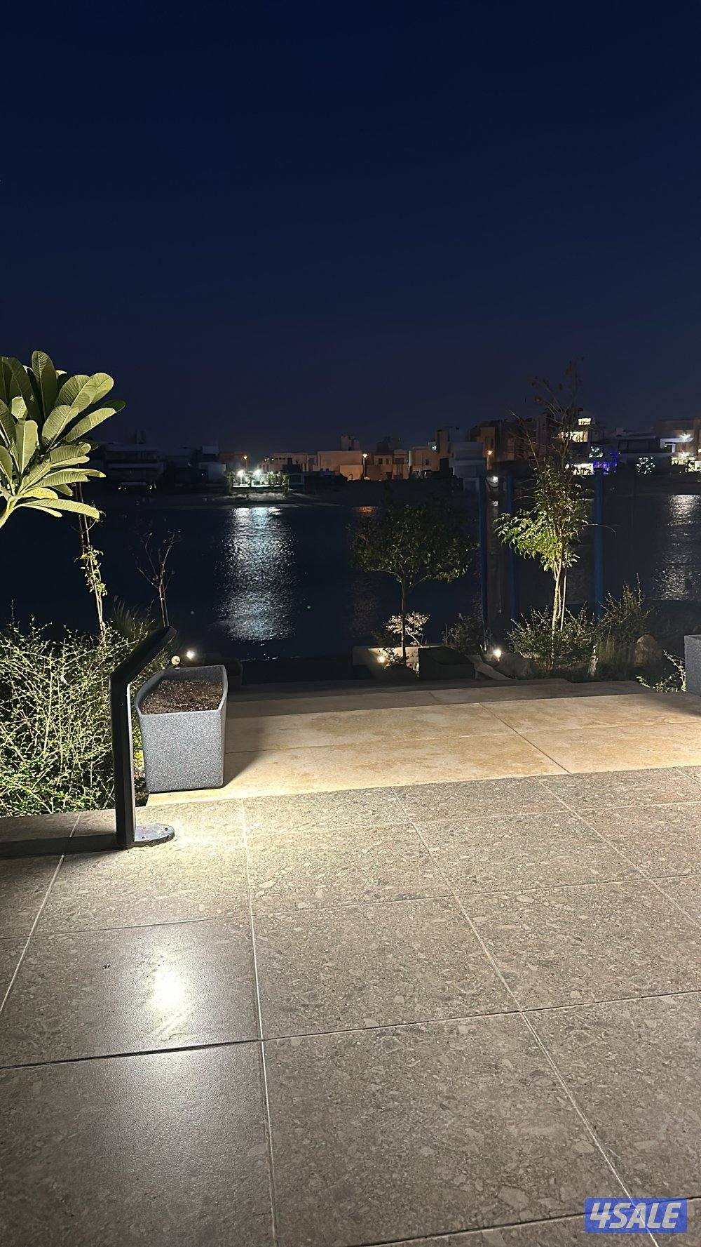 للبيع شاليه مرحله الرابعه صف اول0