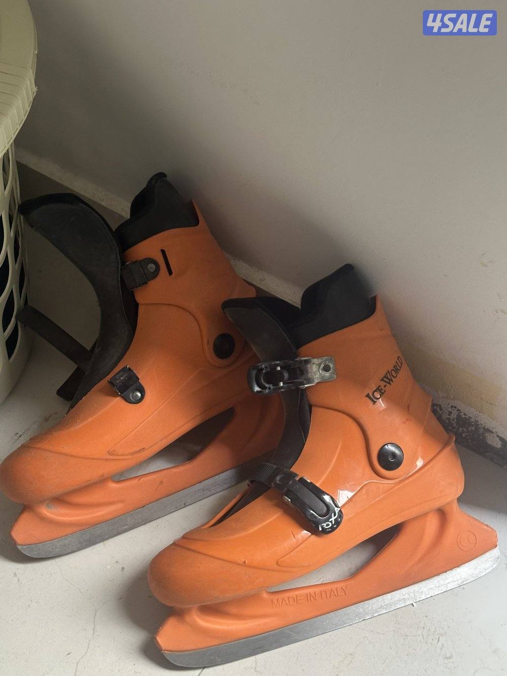 حذاء التزحلق على الثلج1