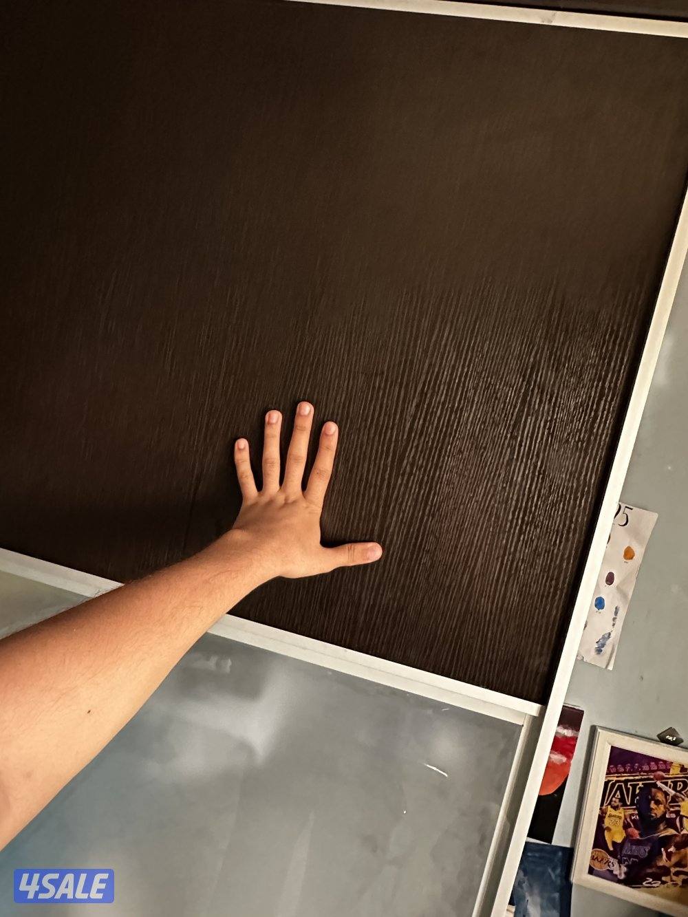 ****بيعة سريعة ***دولاب ايكيا اسود جرار مع زجاج 220*2002