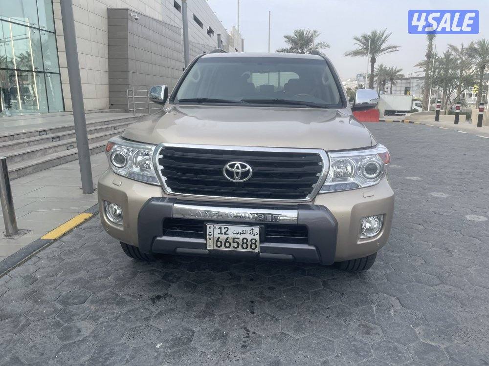 تويوتا لاندكروزر2