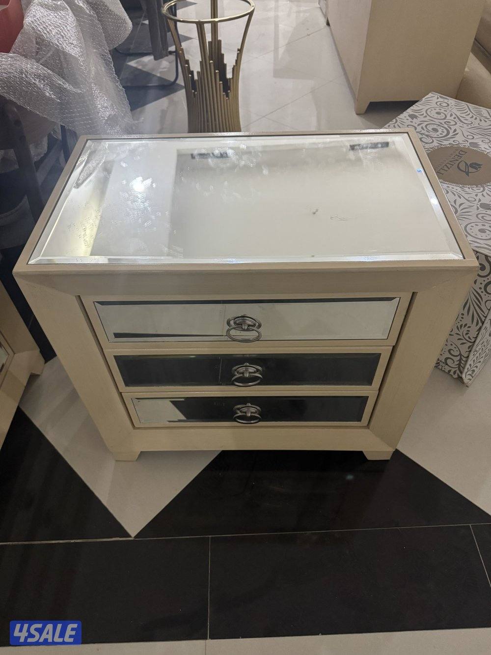 بيع اثاث مستعمل نظيف كل القطع سعرها الحال2