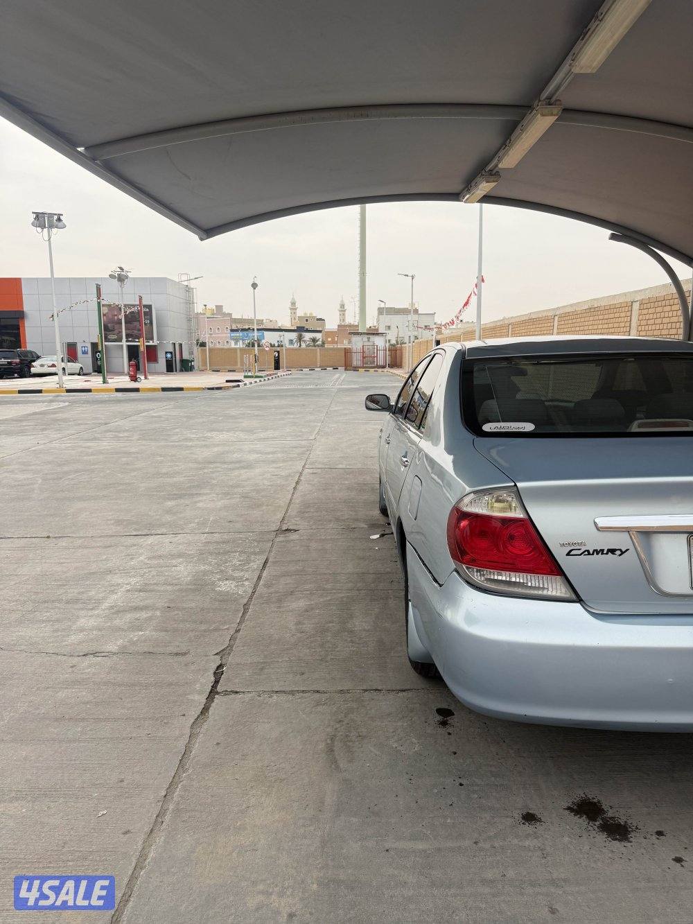 للبيع كامري موديل 2006 سته سلندر5