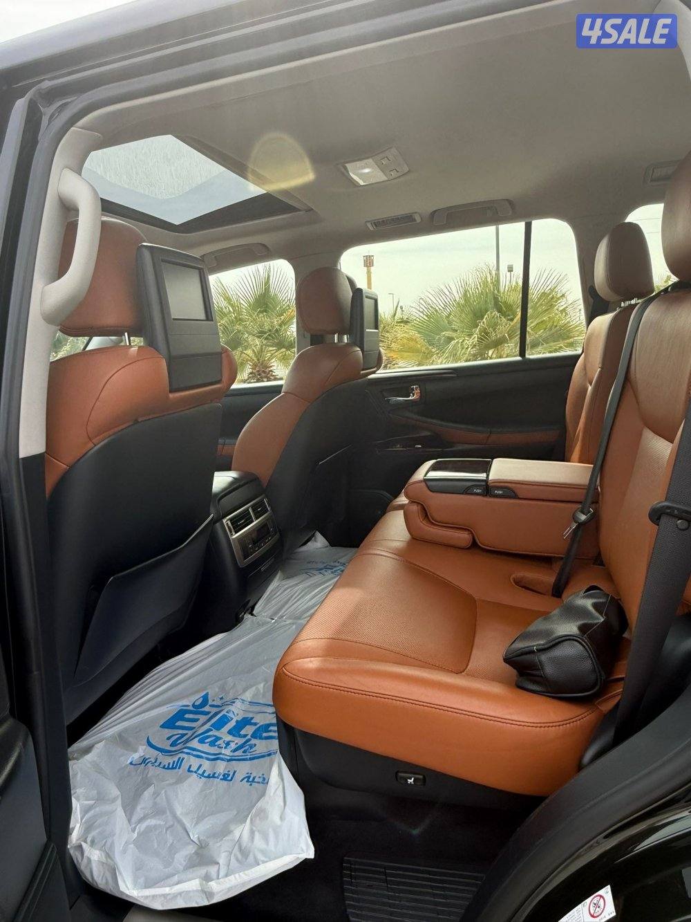 لكزس LX570 الساير 2015 بحاله الوكاله عداد 135 الف12