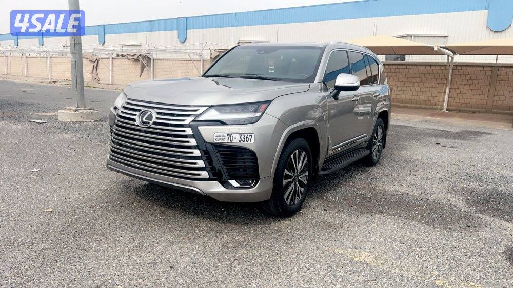 لكزس LX600 الساير 2022 درجه ثانيه بحاله الوكاله عداد 123 الف1