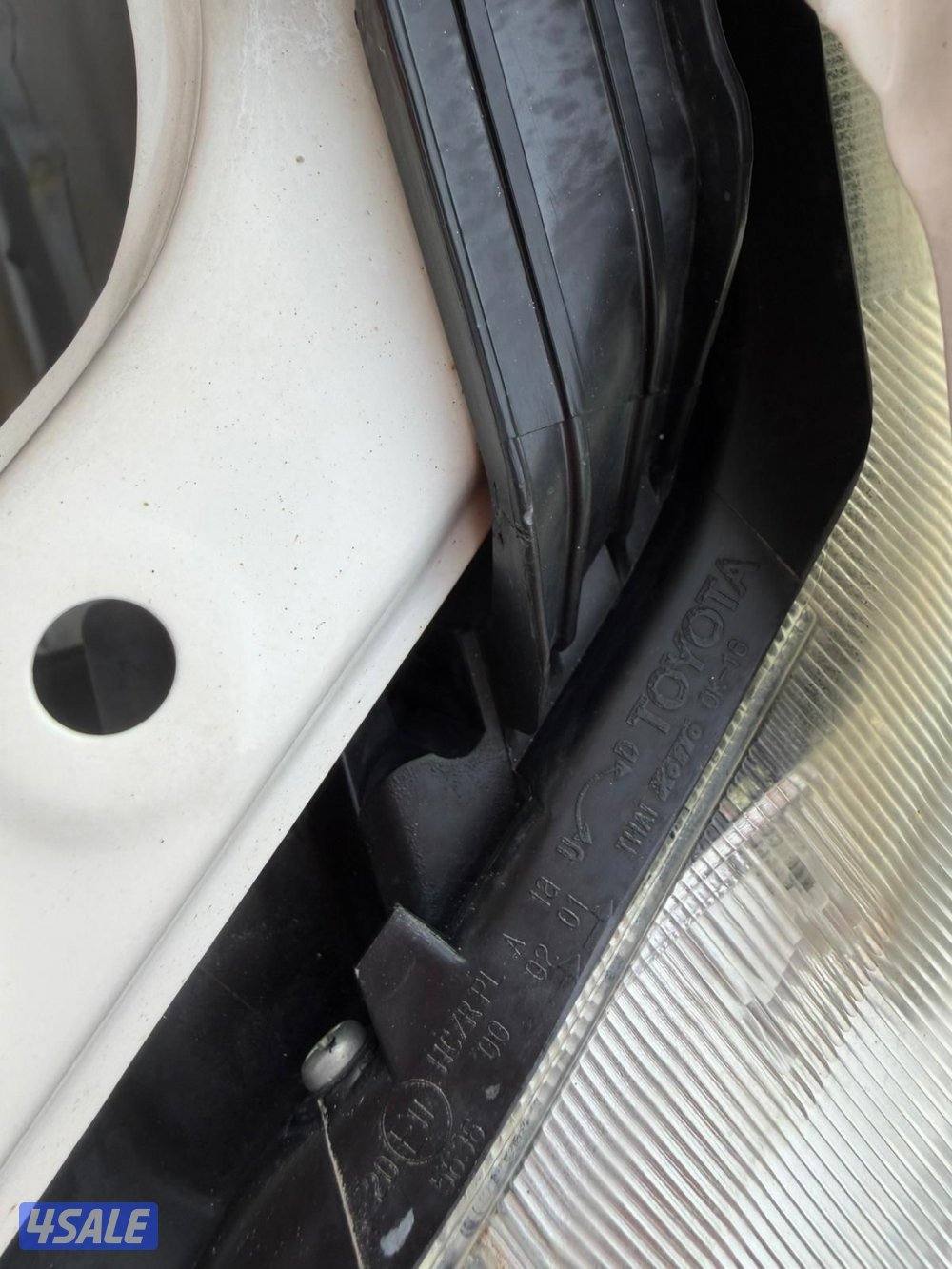 هايلكس 2014 الساير دبل جير تماتيك بحاله نادره عداد 68 الف12