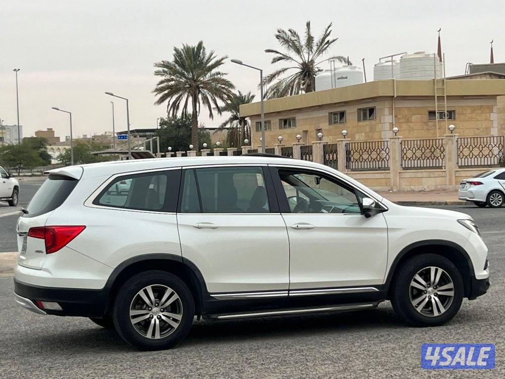 للبيع جيب هوندا بايلون ٢٠١٧2