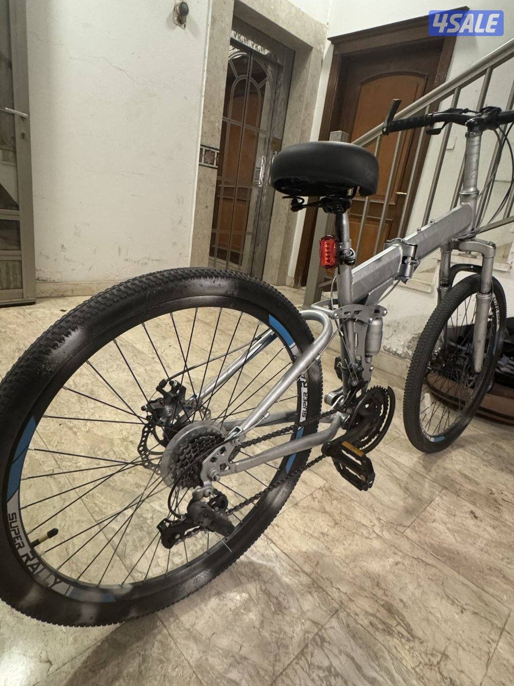 قاري 🔥🔥🔥🔥 نظيف مافيه شي تواصل عالخاص وليس الرقم1