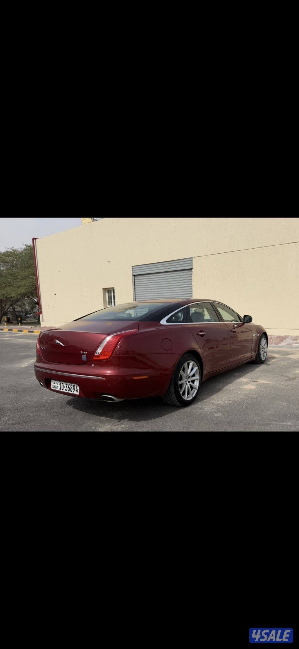 للبيع جاكور 2011 XJ  شرط الفحص صبغ الوكاله ماشي 122 ثمانيه سلندر9