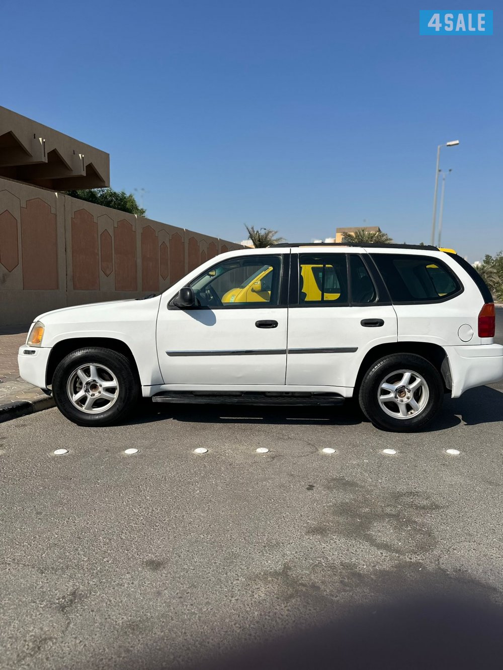 للبيع إنفوي موديل ٢٠٠٦ بحاله جيده ماشي ٣٧٤ الف السعر ٦٥٠ للتواصل  977776371