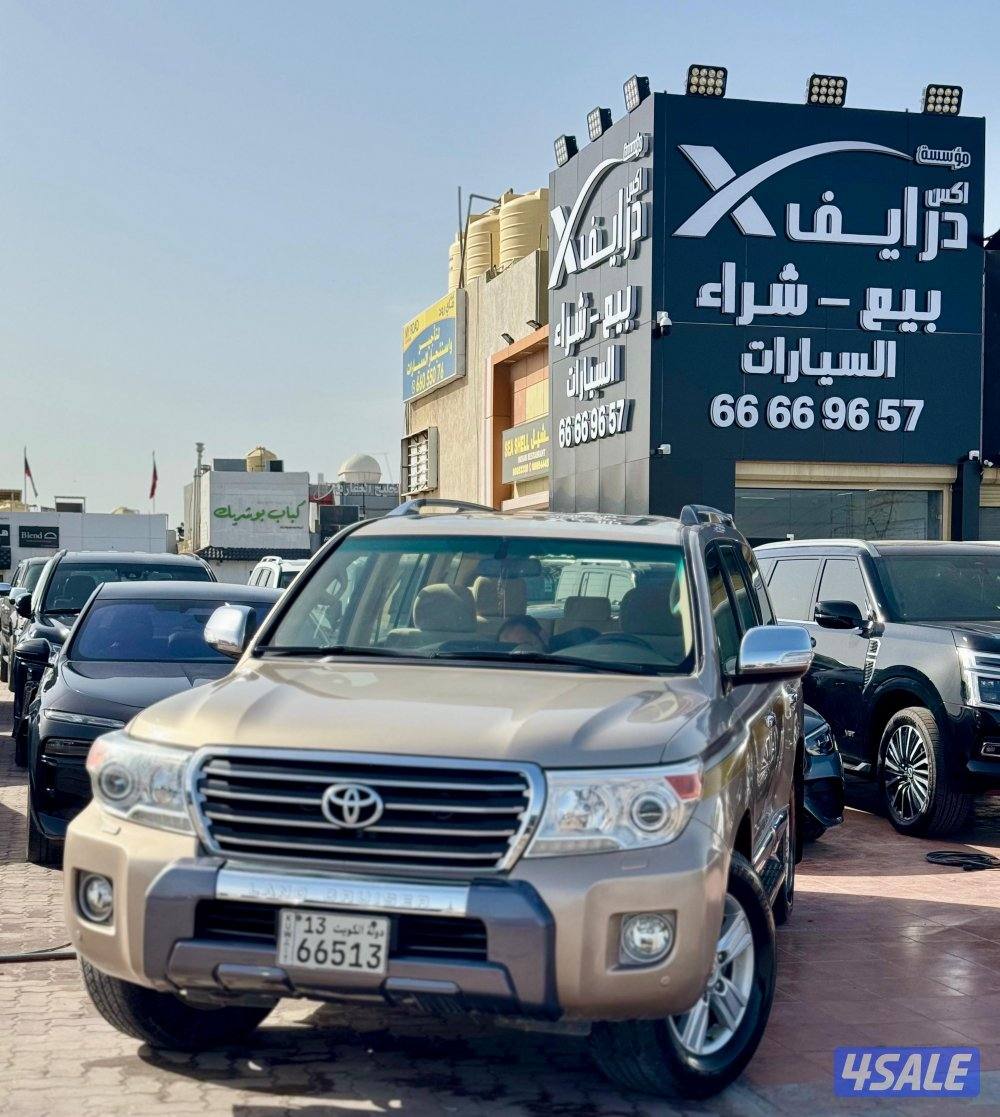 لاندكروزر 2015 وارد الساير شرط الفحص0