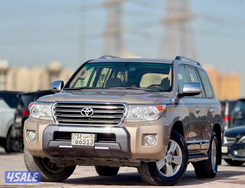 لاندكروزر 2015 وارد الساير شرط الفحص1