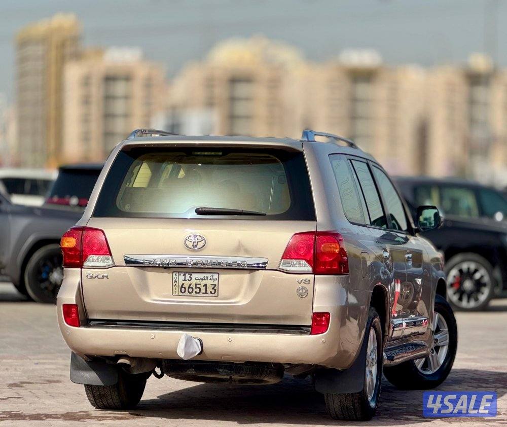 لاندكروزر 2015 وارد الساير شرط الفحص4