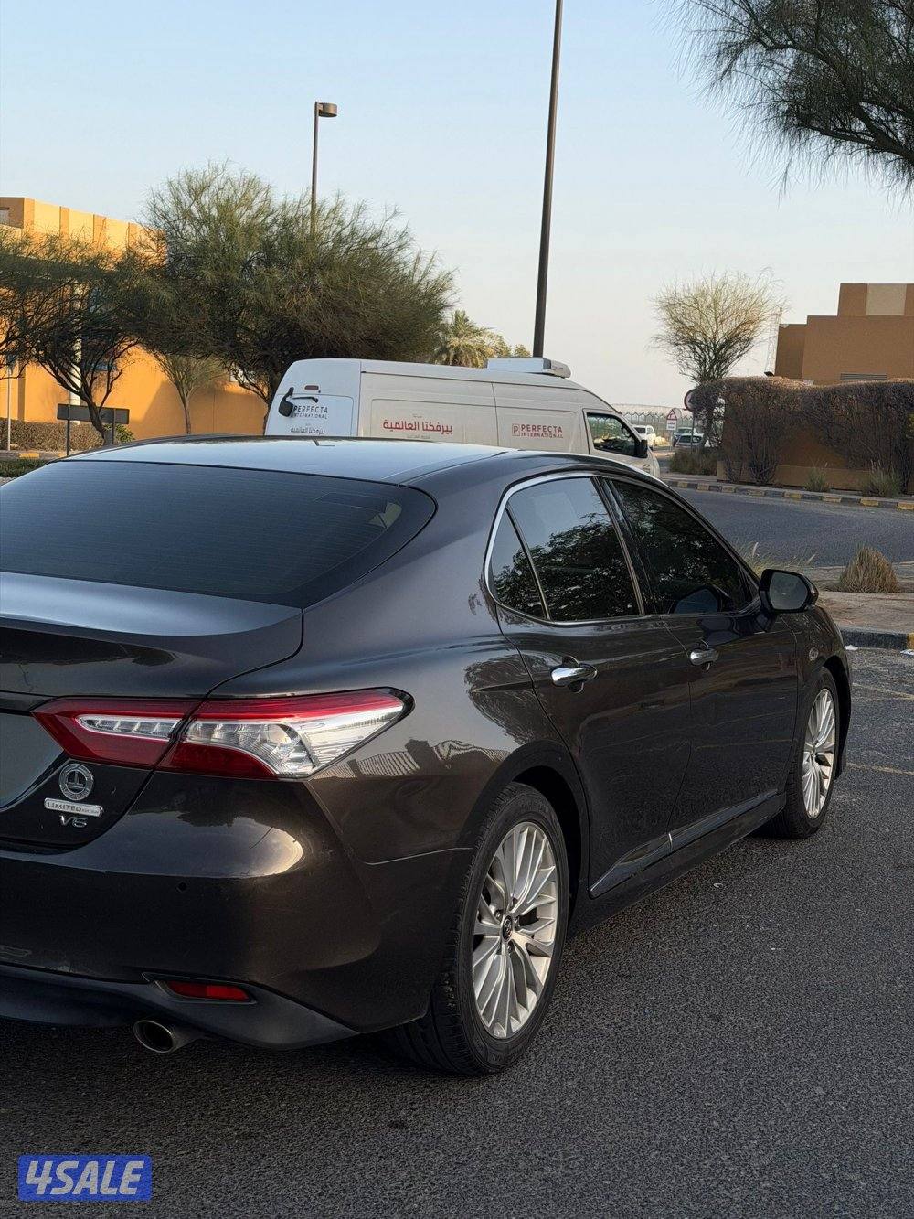 للبيع كامري 20181