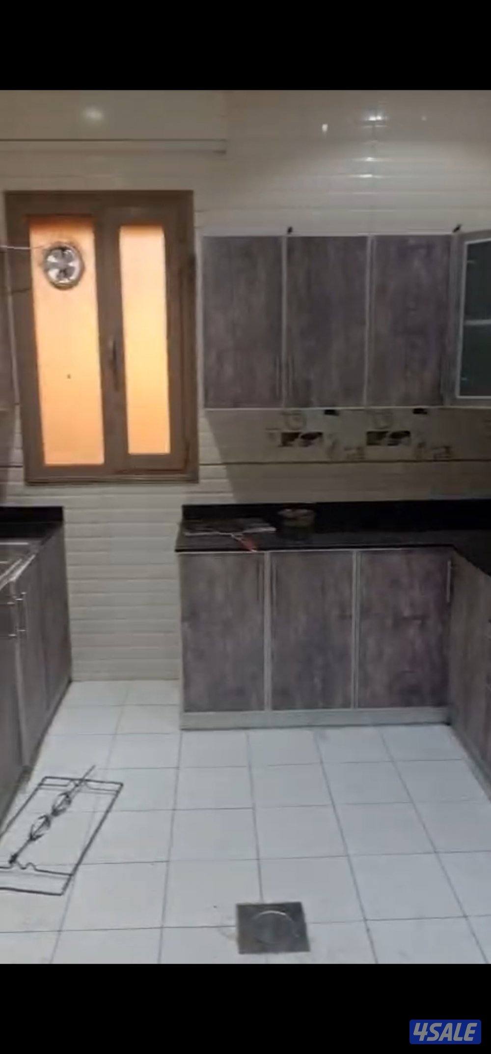 للإيجار شقة صباح الأحمد مع بلكونة روف كبير & مبارك الكبير رميثية حطين3