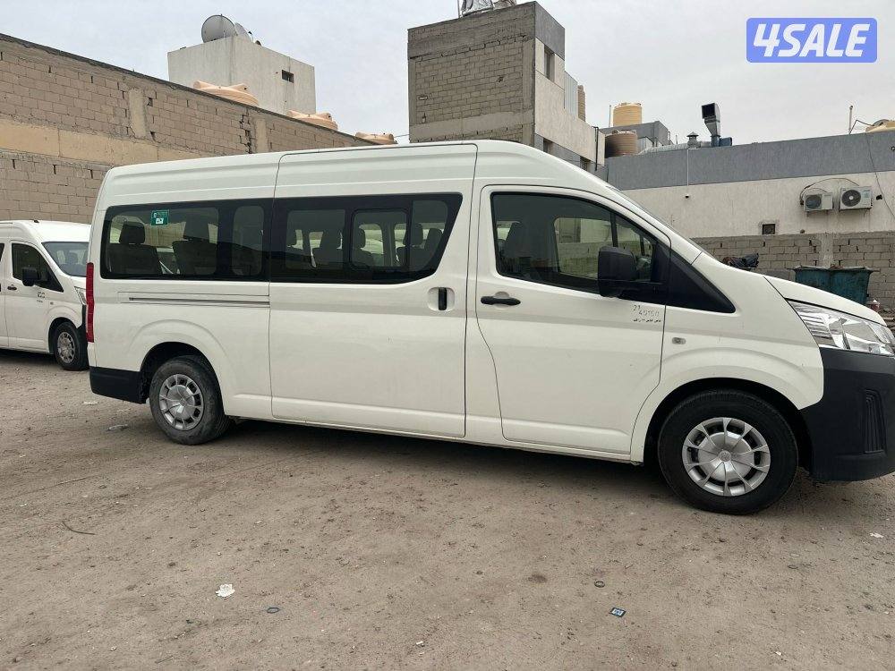 تويوتا هايس 2022 قير عادي2