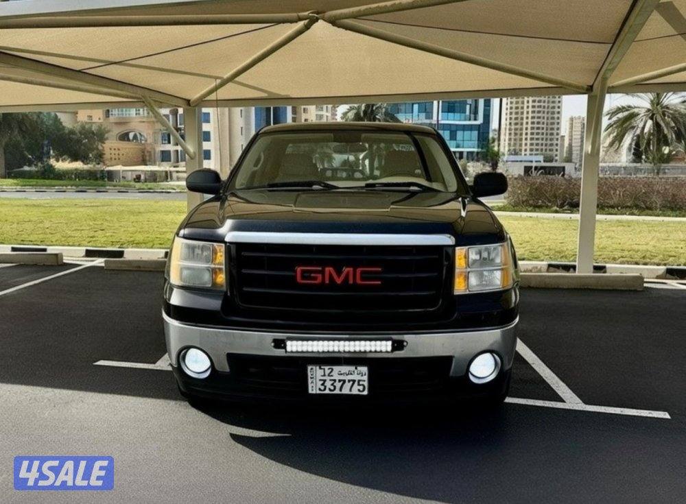 ًGMC Sierra SLE - الموديل:2013 - العداد:2741