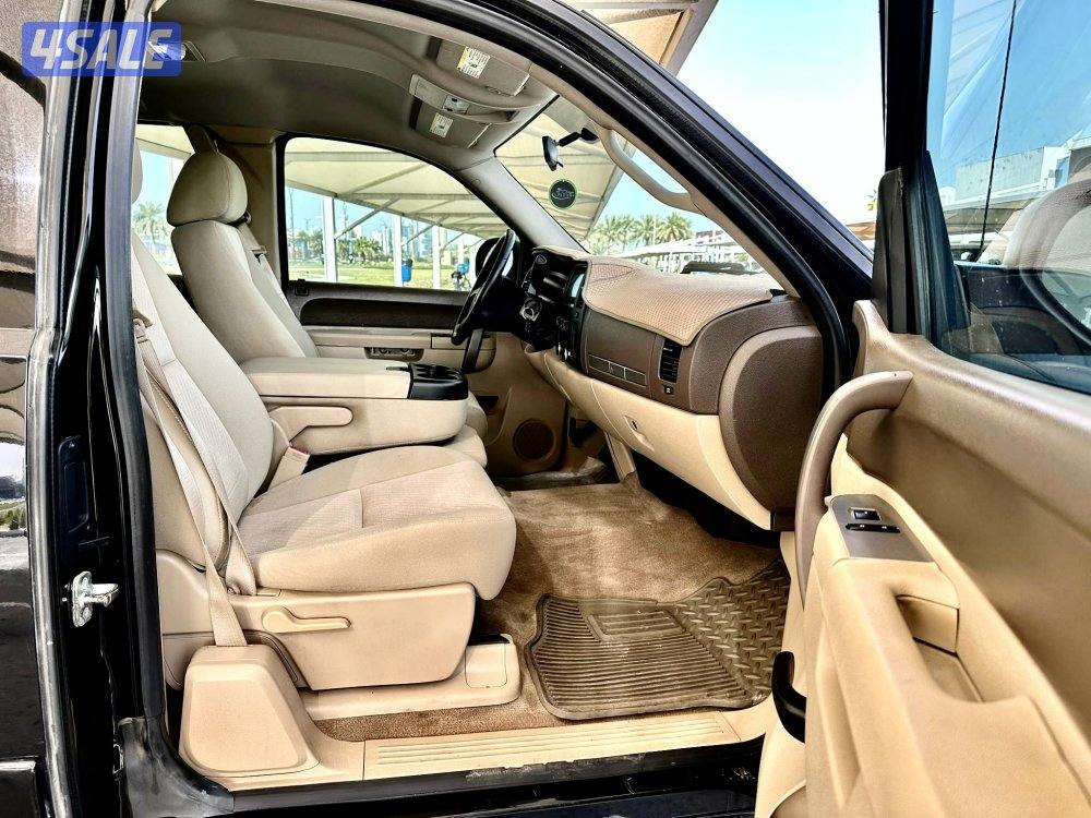 ًGMC Sierra SLE - الموديل:2013 - العداد:2748