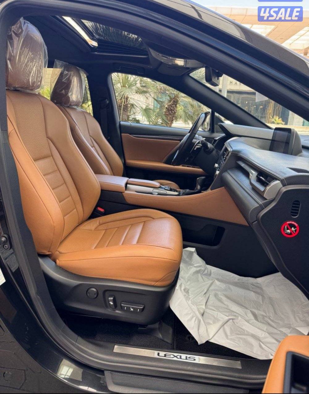 لكزس Rx 450h هايبرد اعلى مواصفات سيرفس منتظم بحاله الوكالهF-Sport4