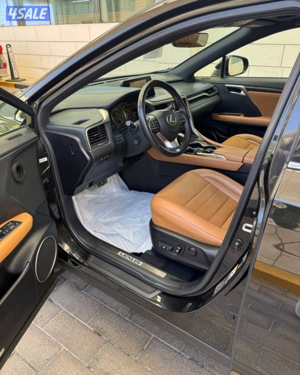 لكزس Rx 450h هايبرد اعلى مواصفات سيرفس منتظم بحاله الوكالهF-Sport6