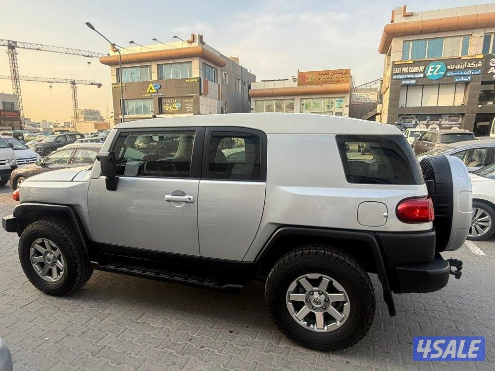 تويوتا Fj كروز 

موديل 2008 وارد0