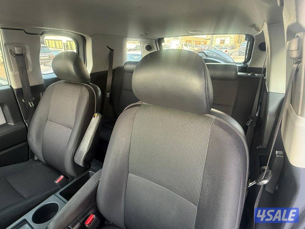 تويوتا Fj كروز 

موديل 2008 وارد5