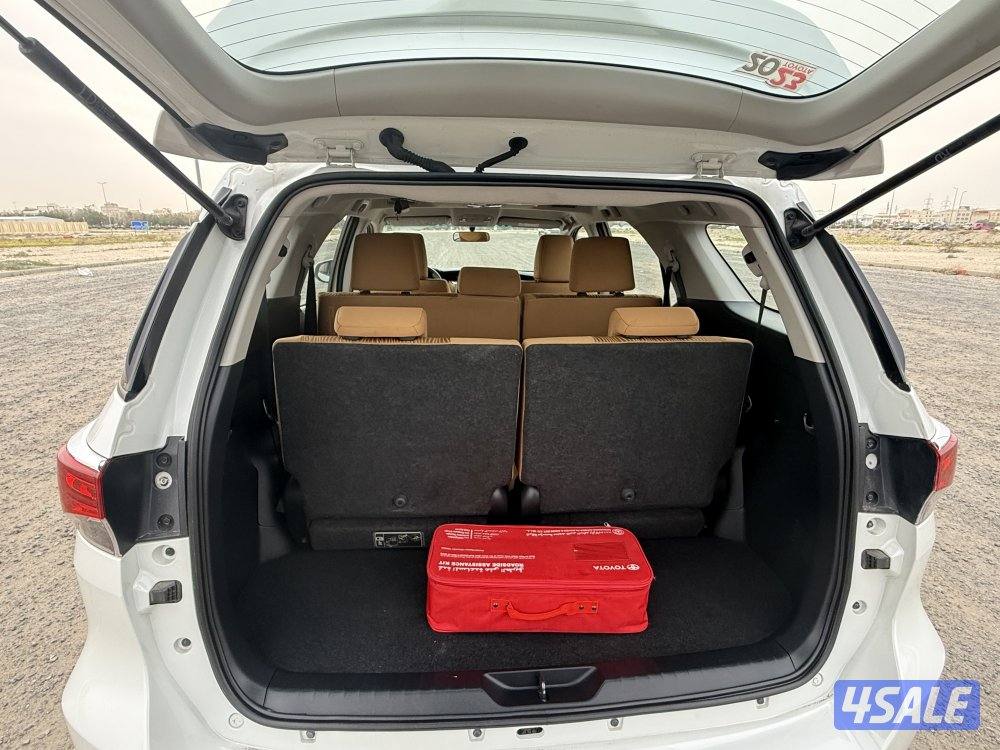 للبيع فورتنر2023 صبغ الوكاله10