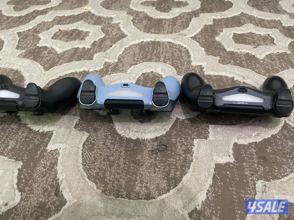 3 يدات بلايستيشن مستعملين استعمال نظيف بحاله جيده وممتازه (كاش فقط)2