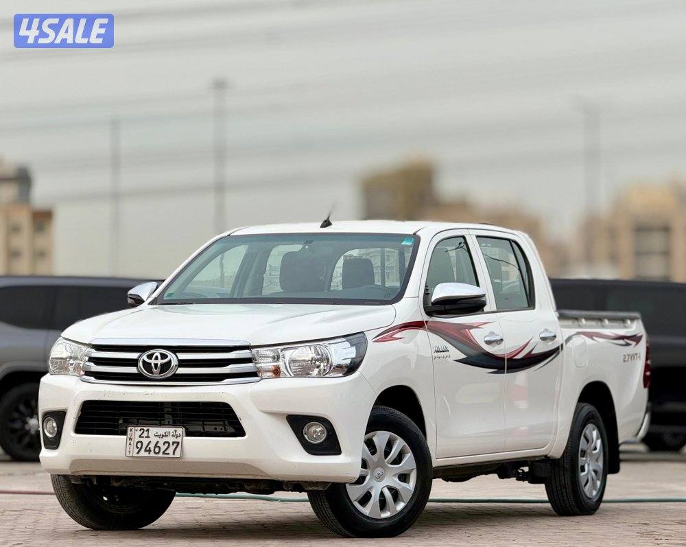 هايلكس تويوتا 2023 بحالة الوكاله اوتوماتيك2