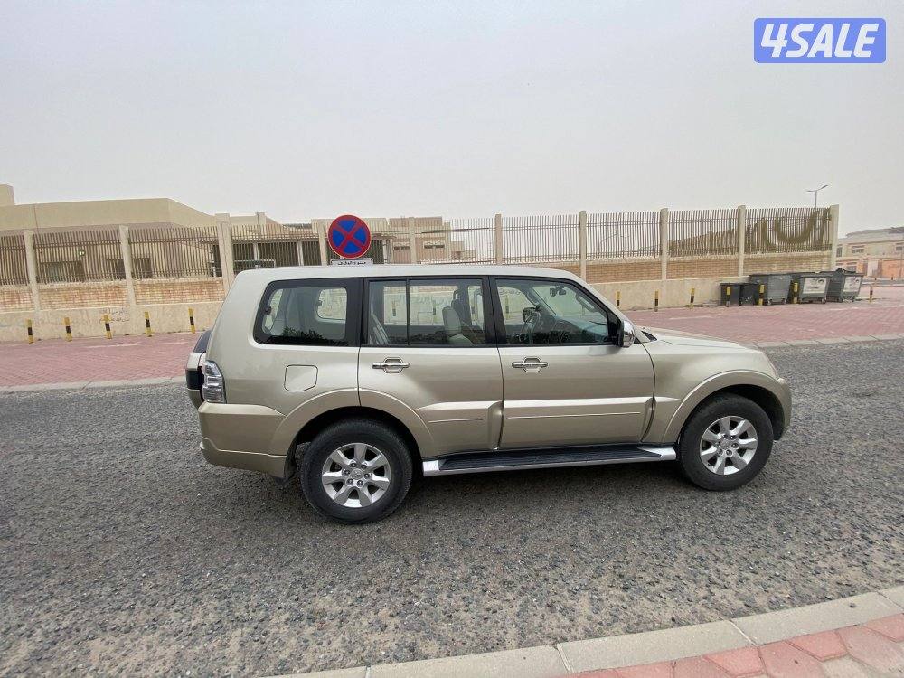 للبيع باجيرو ٢٠٢٢ شرط الفحص صبغ الوكالة بالكامل عدا قطعيتن ماشي ٦٩ الف1